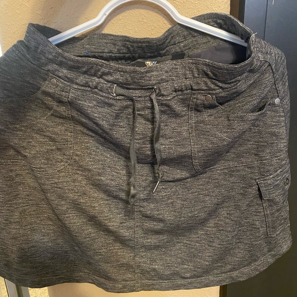 COPY - Kuhl skort